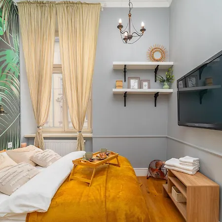 Kazimierz - Location, Entresol - By Rentujemy شقة كراكوفيا