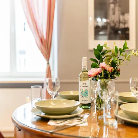 Kazimierz - Location, Entresol - By Rentujemy شقة *